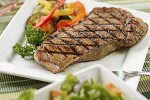 Carne a la parrilla, barbacoa o ahumada, ¿un riesgo para la salud de la mujer tras el cáncer de mama?